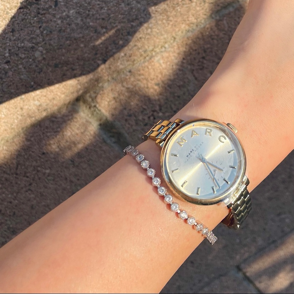 Marc by Marc Jacobs Women’s Watch | color:gold |